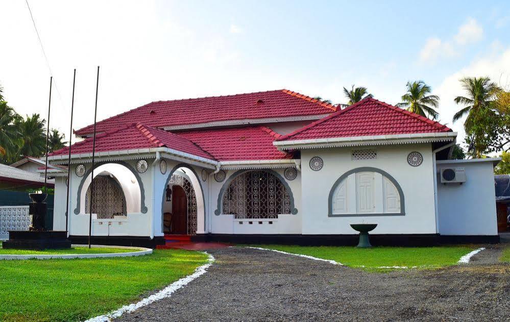 Walawwa Dutch House Ja-Ela Exterior foto
