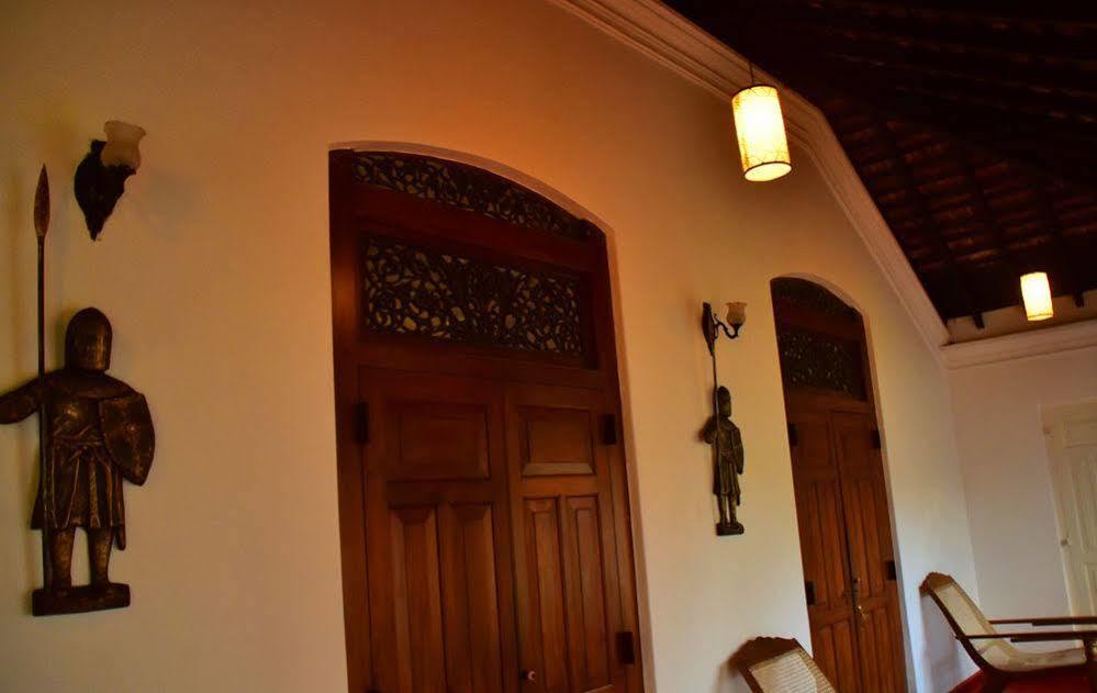 Walawwa Dutch House Ja-Ela Exterior foto